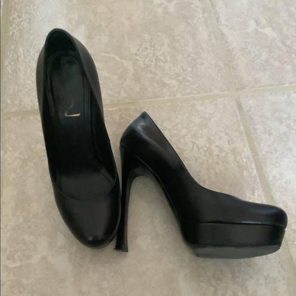 Yves Saint Laurent heels - Picture 2 of 8